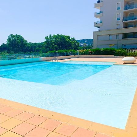 1 Bedroom Sea View, Swimming Pool, Beach On Foot, Parking Антиб Экстерьер фото
